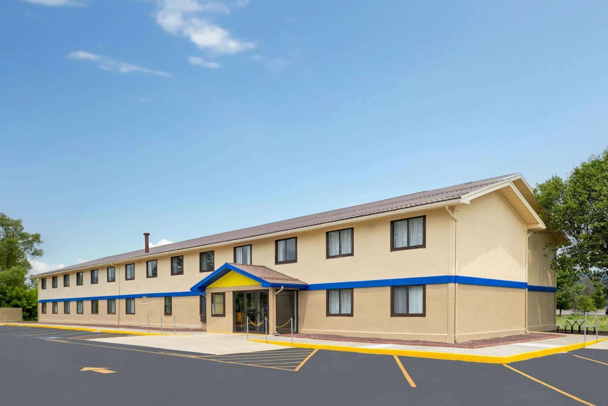 Days Inn By Wyndham Hornell Ny Exteriör bild